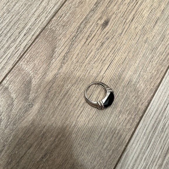 Judith Ripka ring size 6 - braided band - black stone. 925 stamped - Picture 4 of 8